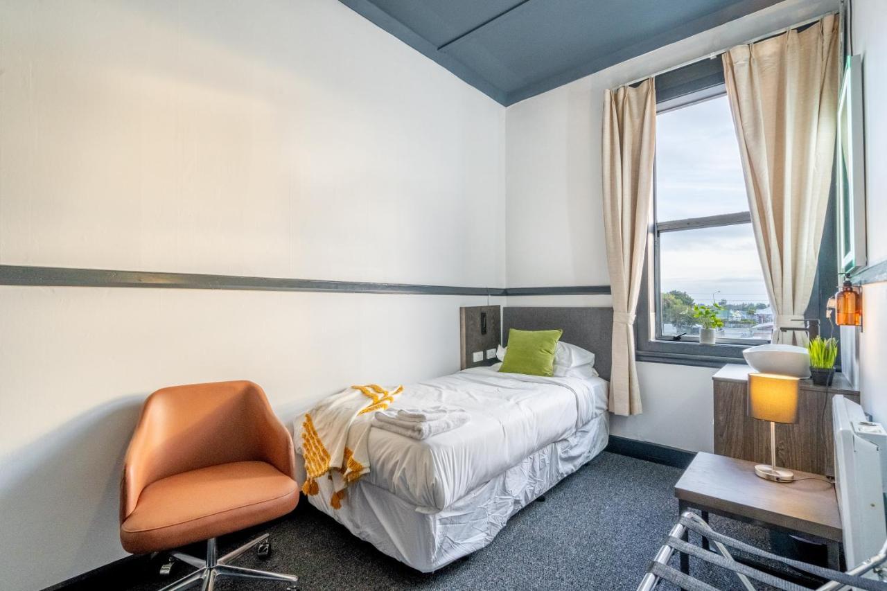 Railway Hotel Winton Экстерьер фото